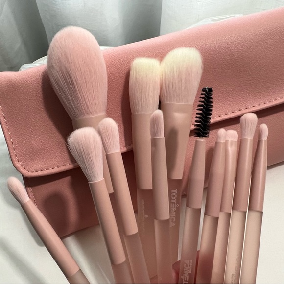 Totémica Makeup Brushes 12 Pcs - Picture 1 of 15
